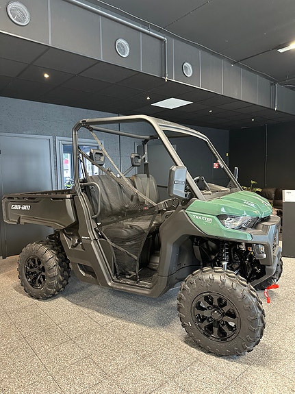 Can-Am Traxter HD9 XU 4 of 6