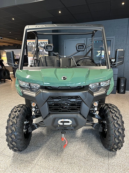 Can-Am Traxter HD9 XU 2 of 6