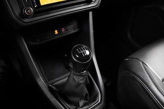 Volkswagen Caddy Maxi 19 of 25