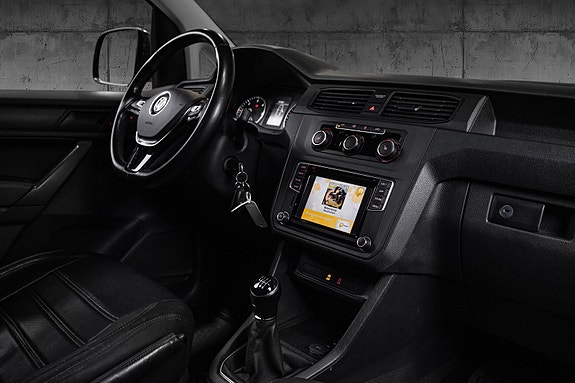 Volkswagen Caddy Maxi 16 of 25