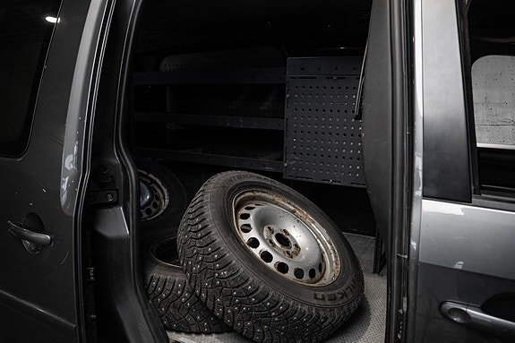 Volkswagen Caddy Maxi 25 of 25