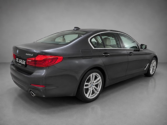 BMW 520d 3 of 5