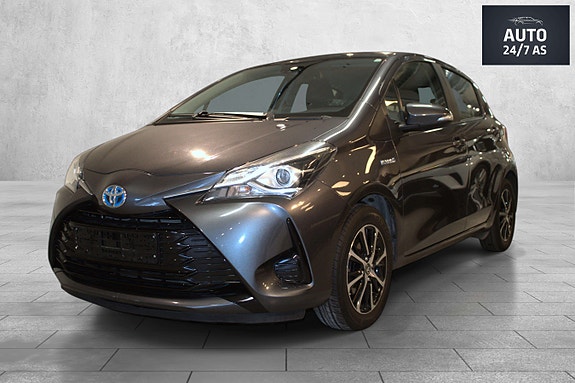 Toyota Yaris 4 of 30