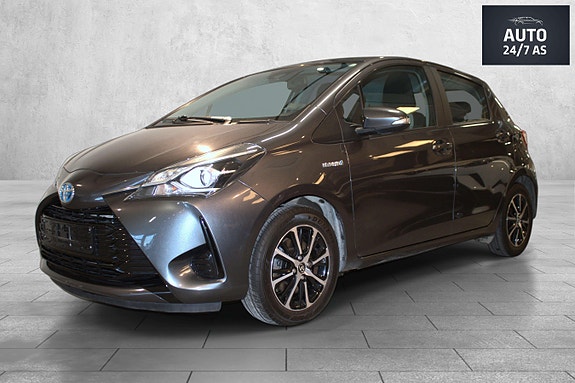 Toyota Yaris 5 of 30
