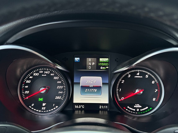 Mercedes-Benz C350 e 27 of 30