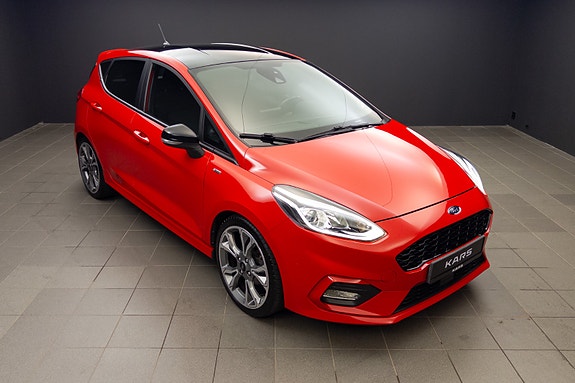 Ford Fiesta 2 of 5