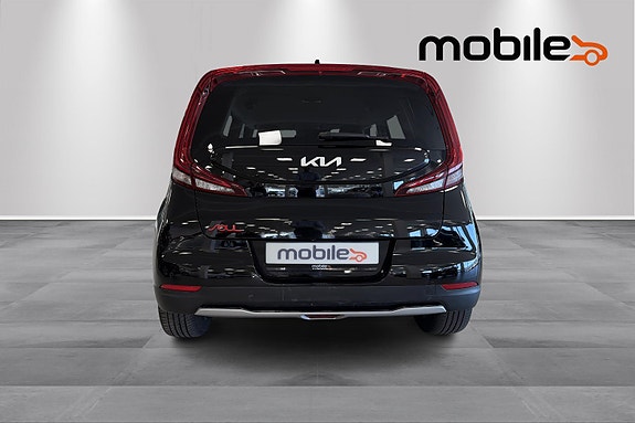 Kia e-Soul 4 of 5