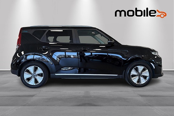 Kia e-Soul 2 of 5