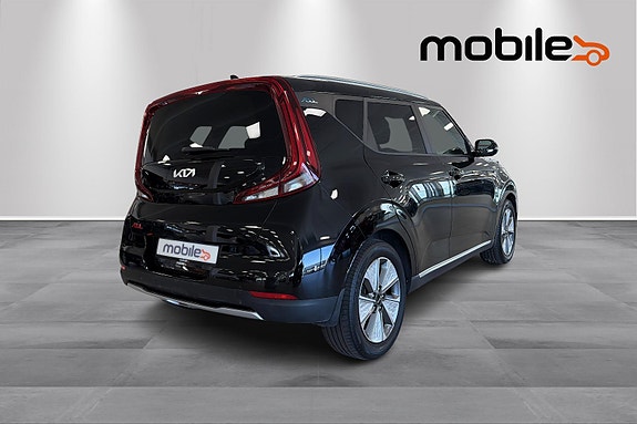 Kia e-Soul 3 of 5