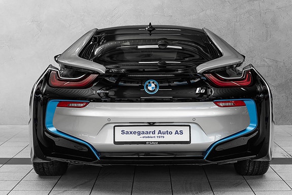 BMW i8 8 of 30