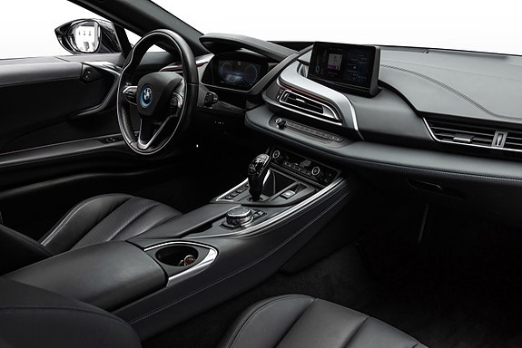 BMW i8 22 of 30