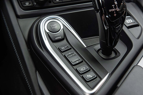 BMW i8 15 of 30