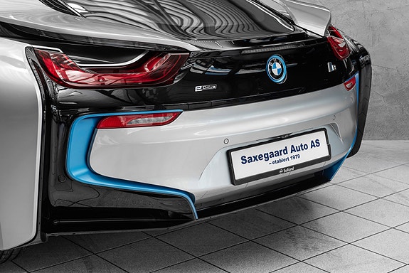 BMW i8 6 of 30