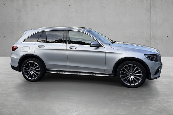 Mercedes-Benz GLC220 d 13 of 22