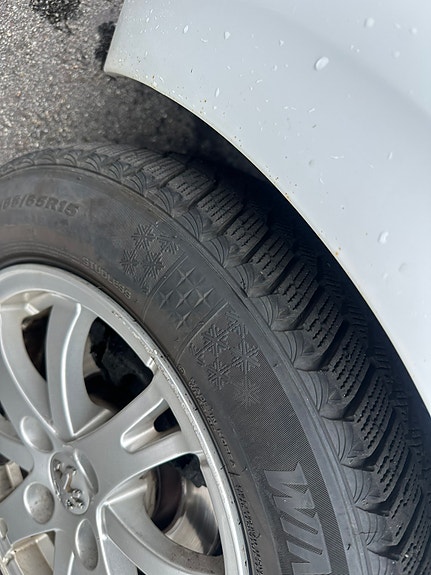 Peugeot 208 11 of 13