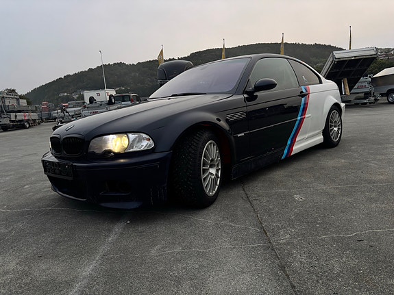 BMW 320Ci 2 of 5