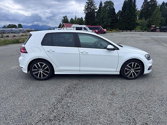 Volkswagen Golf VII 3 of 5