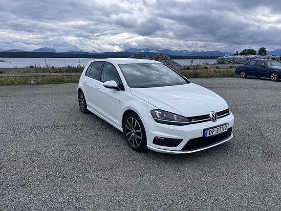 Volkswagen Golf VII 4 of 5