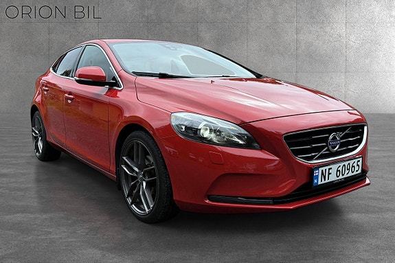Volvo V40 3 of 20