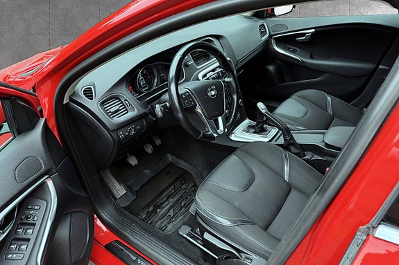 Volvo V40 13 of 20