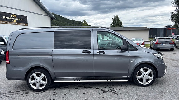 Mercedes-Benz Vito 119 2 of 5
