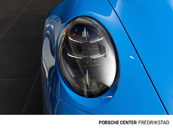 Porsche 911 Targa 4 GTS 18 of 30