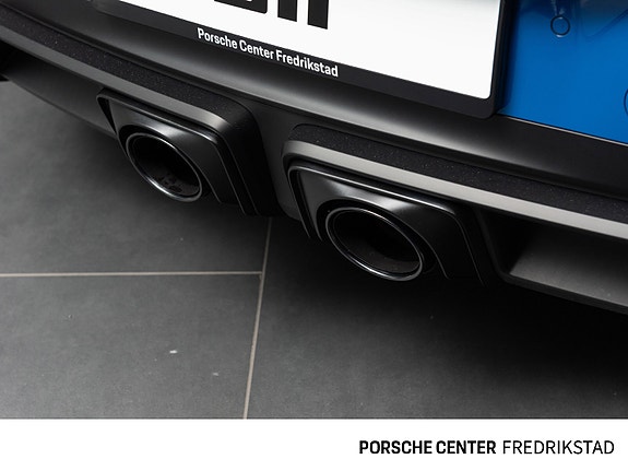 Porsche 911 Targa 4 GTS 21 of 30