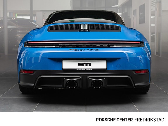 Porsche 911 Targa 4 GTS 28 of 30