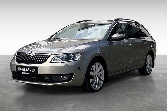 Skoda Octavia 3 of 5
