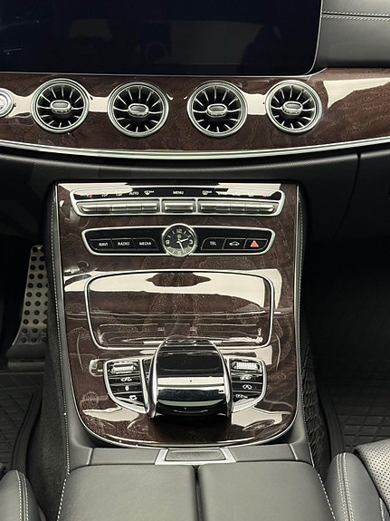Mercedes-Benz E53 20 of 30