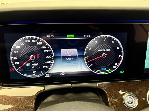 Mercedes-Benz E53 22 of 30