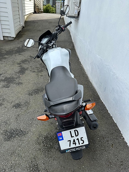Honda CB 125F 6 of 6