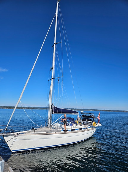 Bavaria Ocean 42 2 of 30