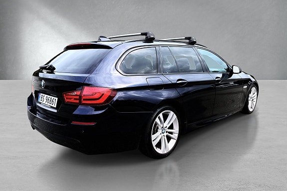 BMW 520d 3 of 5