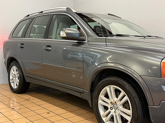 Volvo XC90 15 of 29
