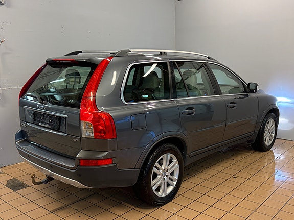 Volvo XC90 12 of 29
