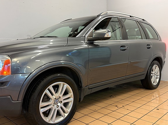 Volvo XC90 16 of 29