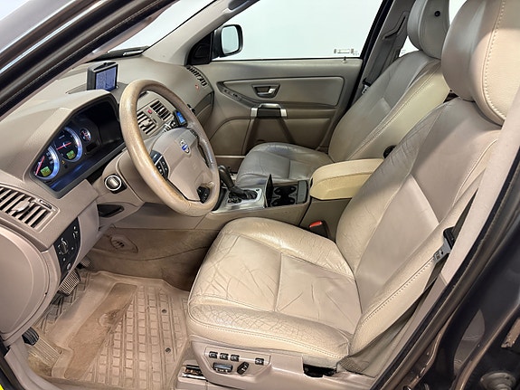 Volvo XC90 17 of 29