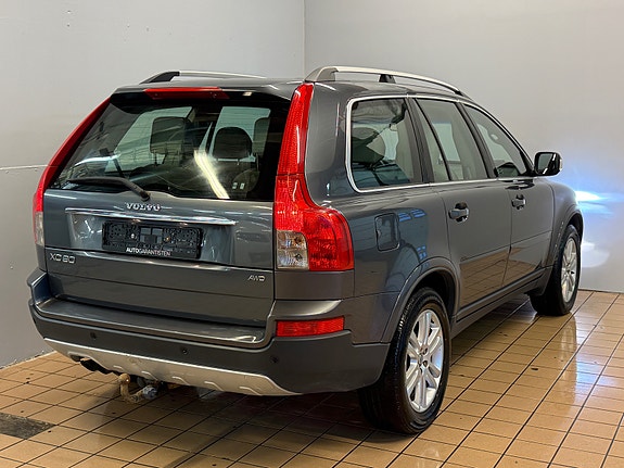 Volvo XC90 11 of 29