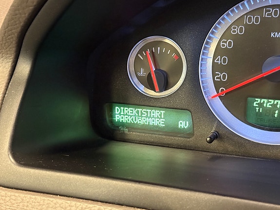 Volvo XC90 27 of 29