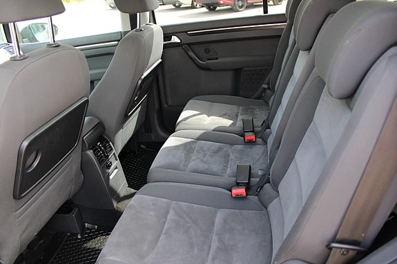 Volkswagen Touran 12 of 30