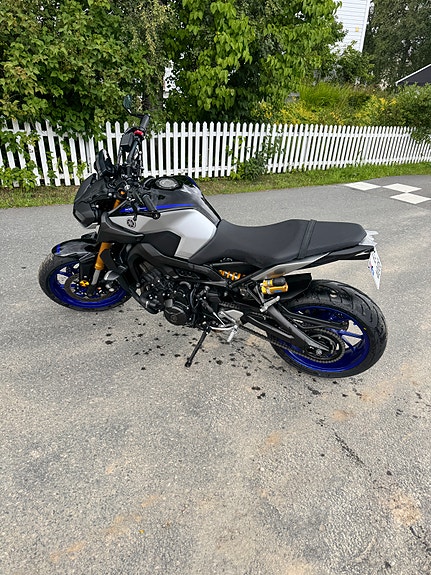 Yamaha MT-09 SP 4 of 6