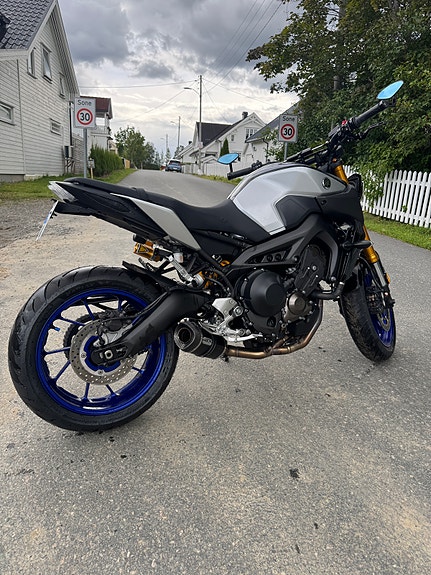 Yamaha MT-09 SP 5 of 6