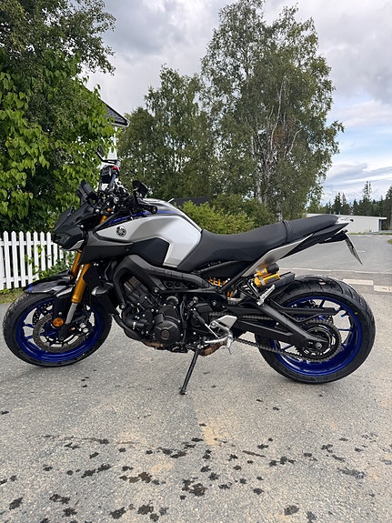 Yamaha MT-09 SP 3 of 6