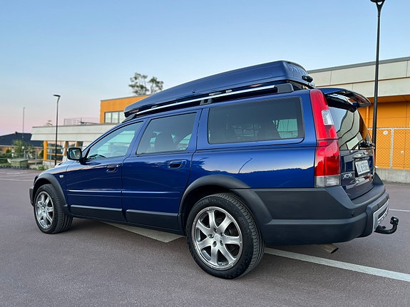 Volvo XC70 4 of 5