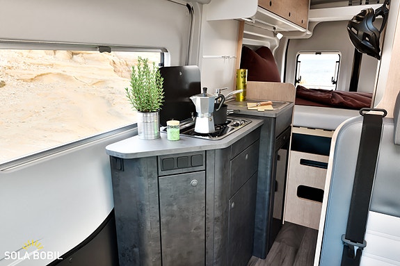 Sunlight Cliff 590 4x4 Green Trek - HENGERFESTE | FIREHJULSTREKK | TRUMA COMBI 6E Bi-xenon 5 of 30
