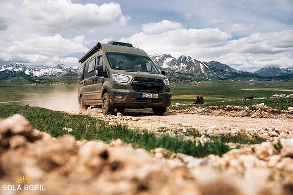 Sunlight Cliff 590 4x4 Green Trek - HENGERFESTE | FIREHJULSTREKK | TRUMA COMBI 6E Bi-xenon 24 of 30