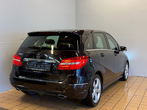 Mercedes-Benz B180 14 of 30