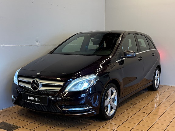 Mercedes-Benz B180 5 of 30