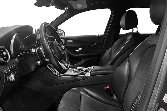 Mercedes-Benz GLC350 e 8 of 15